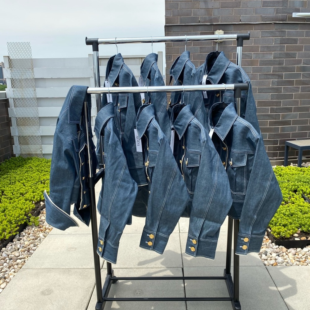 AHNĒSA Collection - Picture 3 of 8